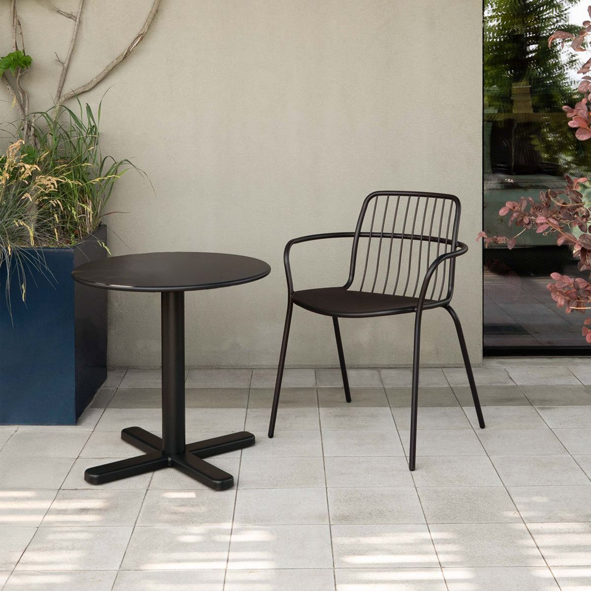 ALISEA ARM CHAIR