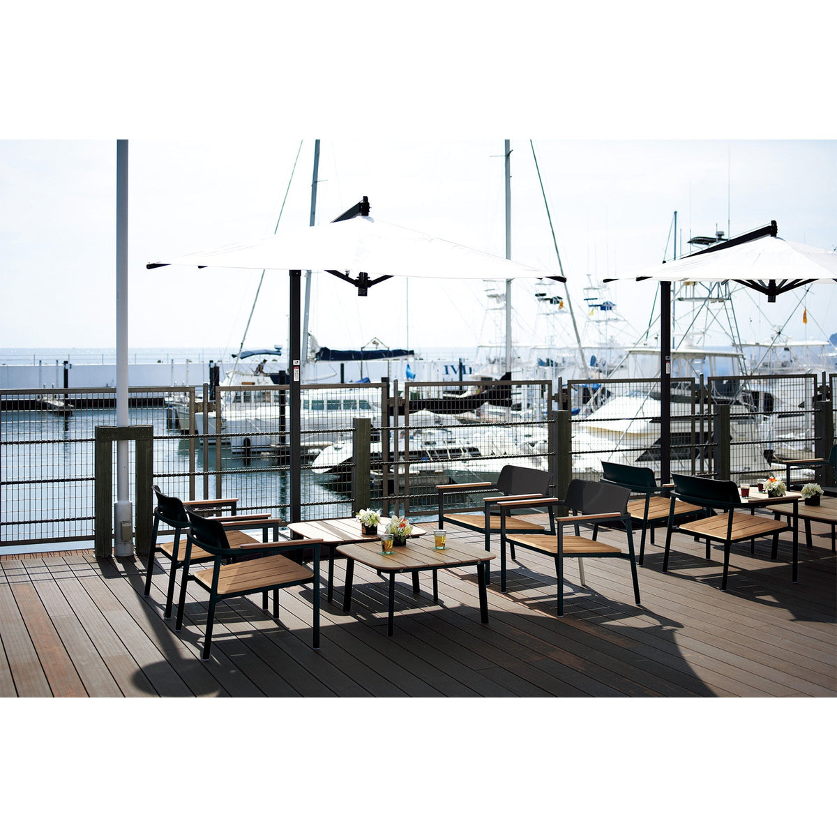 SHINE LOUNGE CHAIR-TEAK SEAT