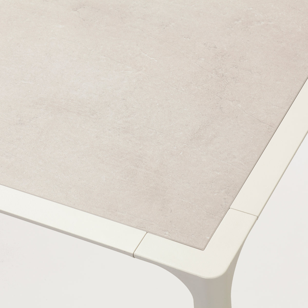 TERRAMARE DINING TABLE