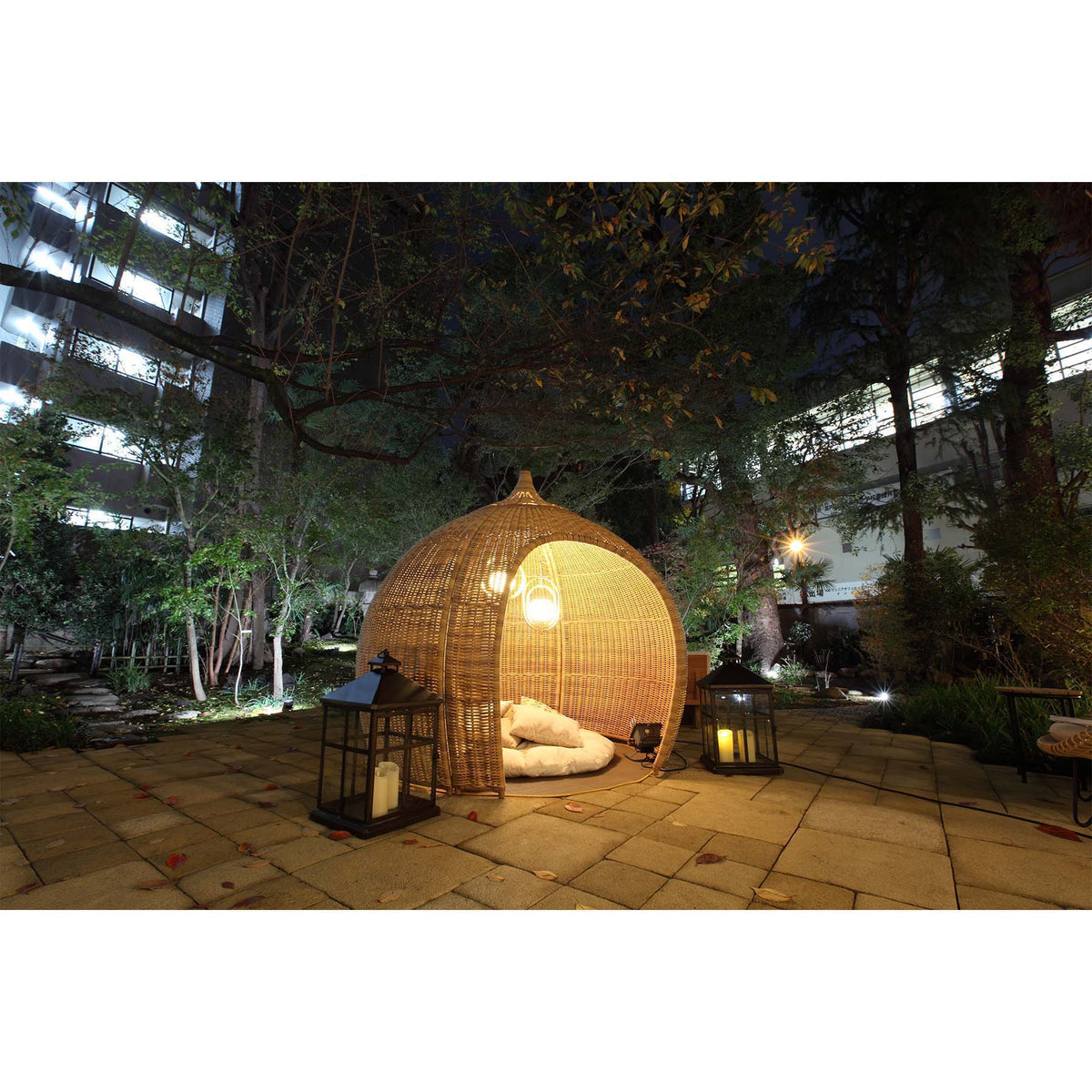 BIG DOME HOUSE