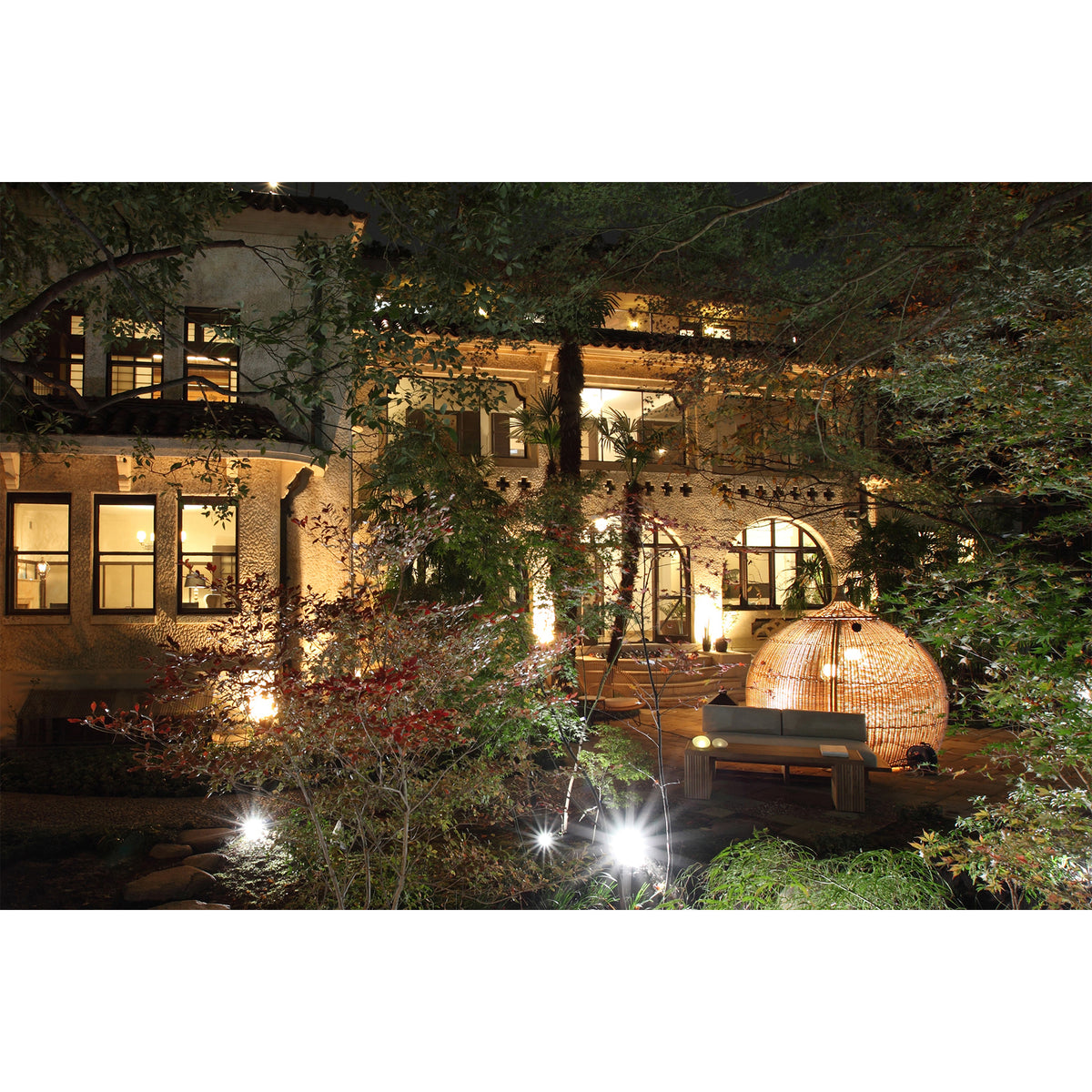 BIG DOME HOUSE