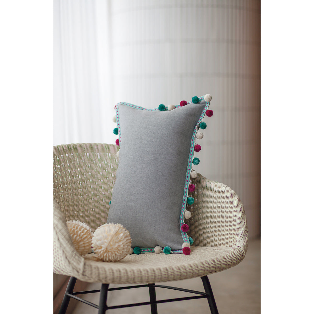 POMPON CUSHION