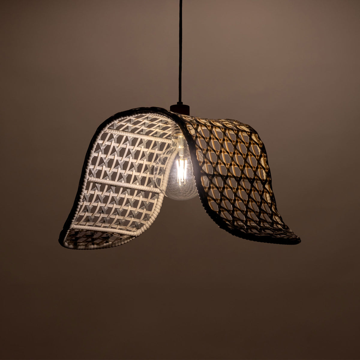 SAIL PENDANT