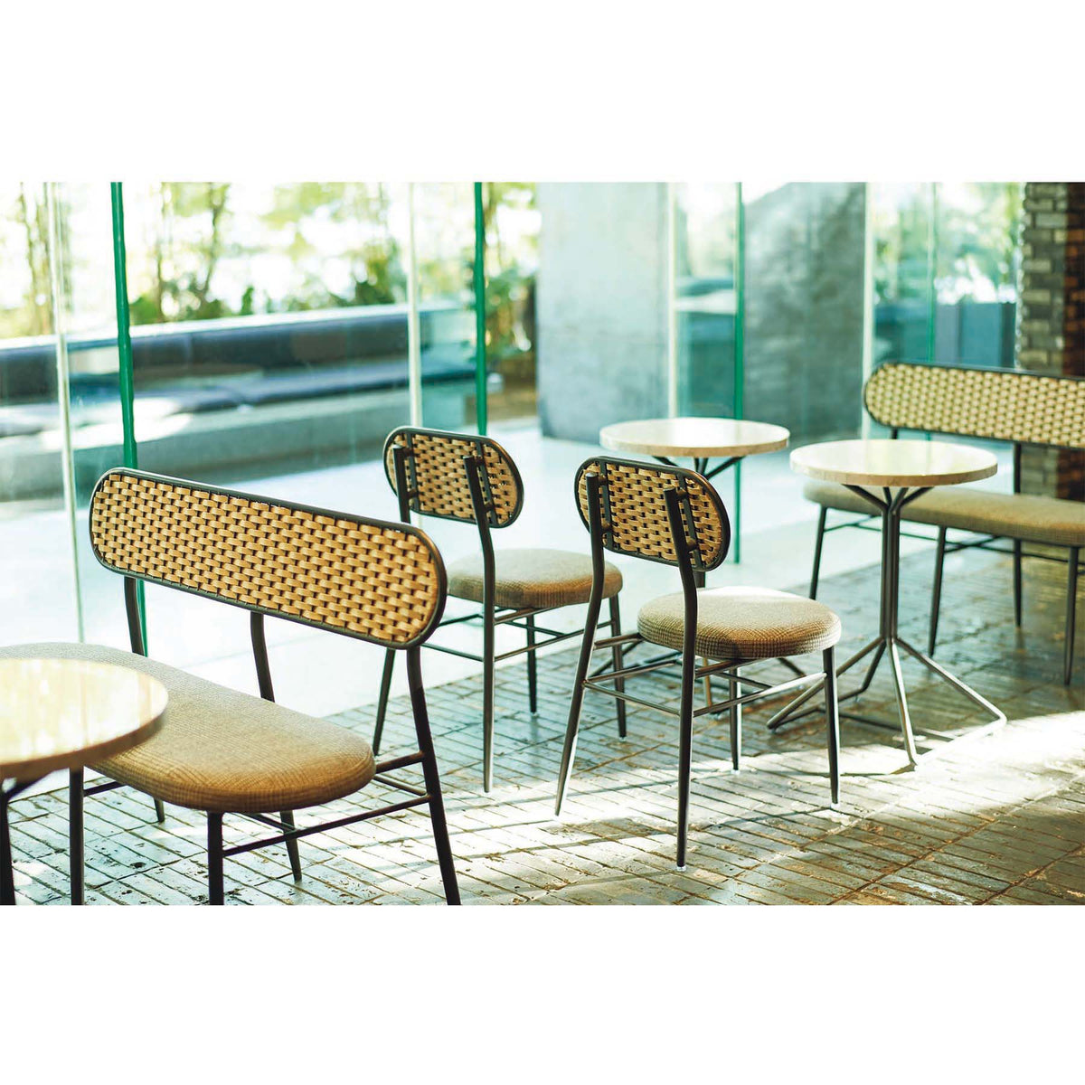 SANTOL SIDE CHAIR