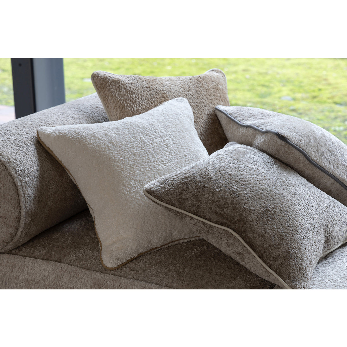TEDDY CUSHION