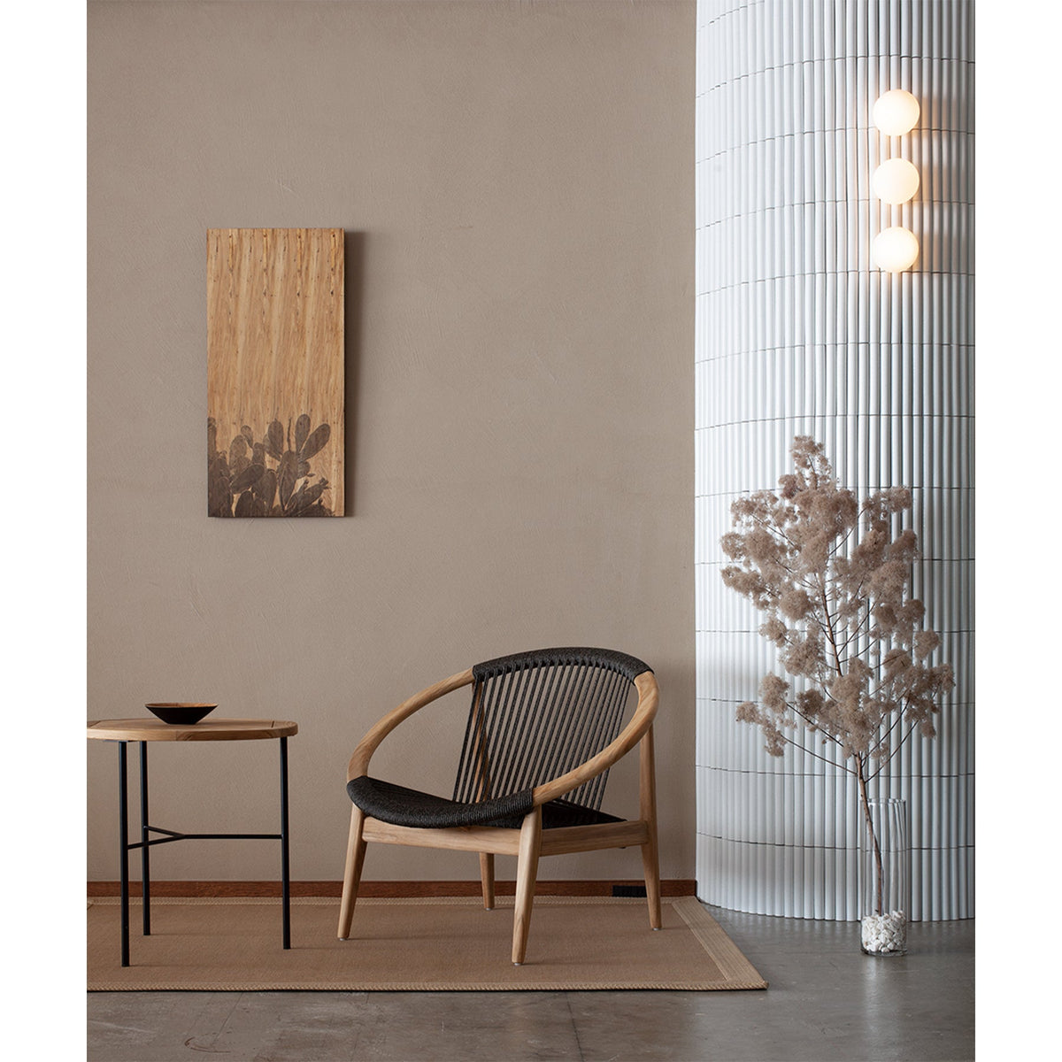 FRIDA LOUNGE CHAIR