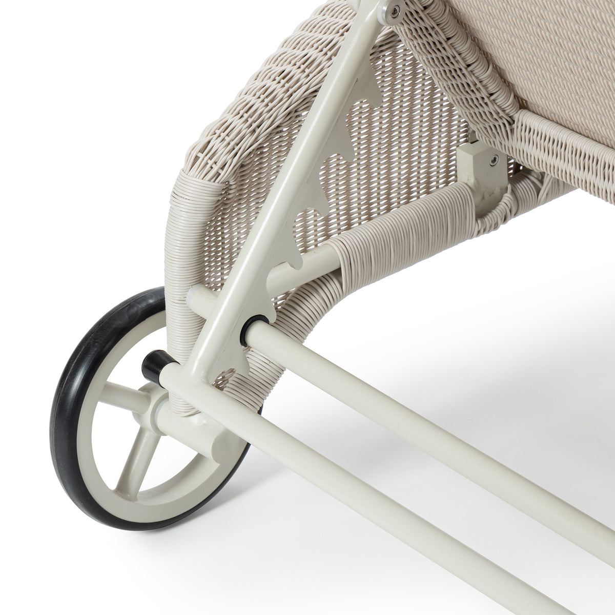 SAFI SUNLOUNGER WITH ARMS WITHOUT CUSHION
