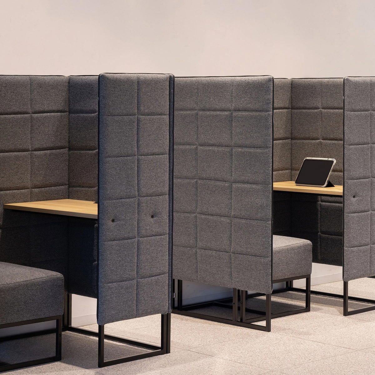 BASED-WIZ PERSONAL BOOTH