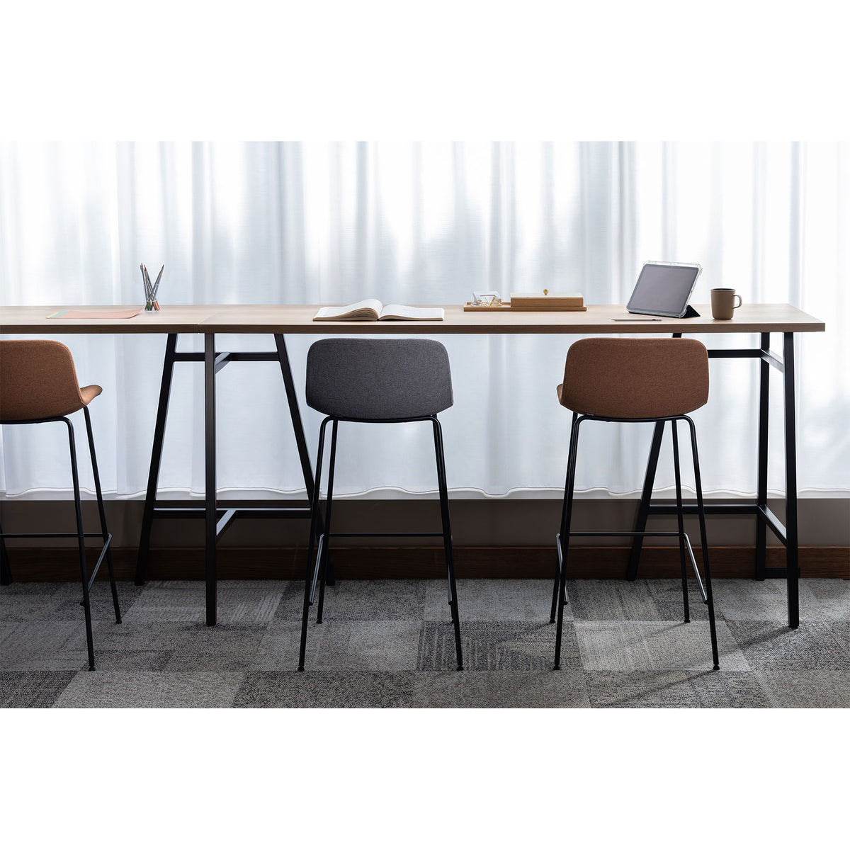 FW COUNTER DESK CENTER LEG-STEEL SC