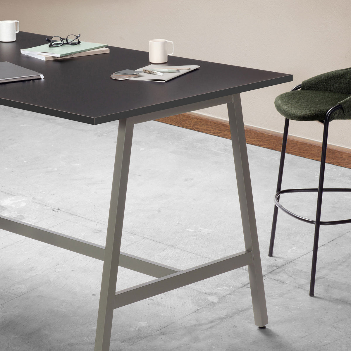 FW HIGH TABLE TOP-WOOD GRAIN MELAMINE