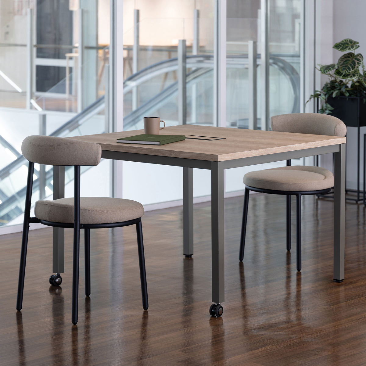 FW HUDDLE CASTER DESK LEG-STEEL