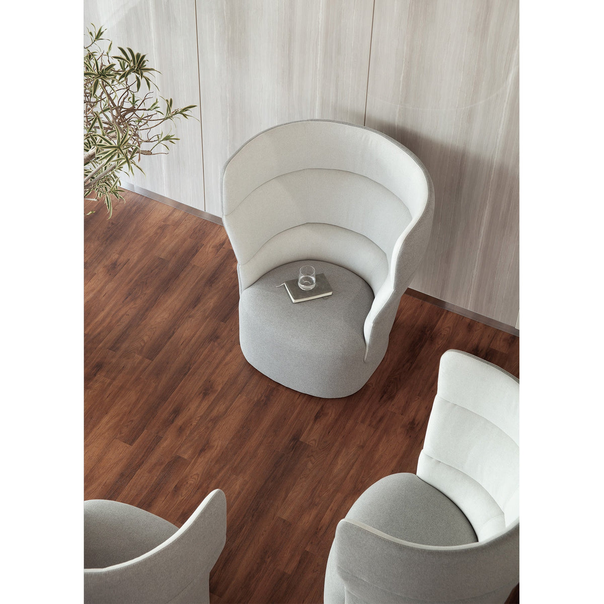 LILO LOUNGE CHAIR