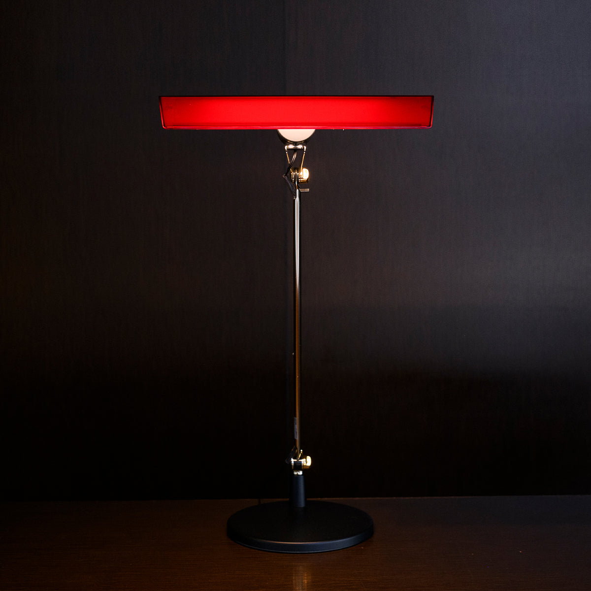 NY TABLE LAMP